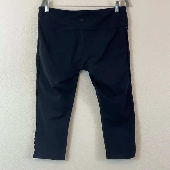 Lululemon wunder under crop velvet bow leggings size 12 - Picture 5 of 7